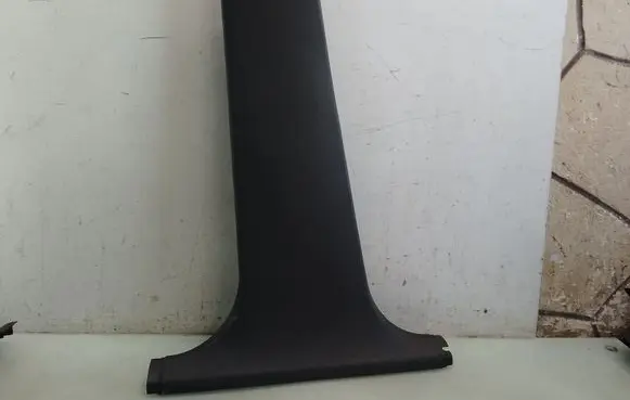 Ford Focus (B) pillar trim (bottom) 4M51A243W07A