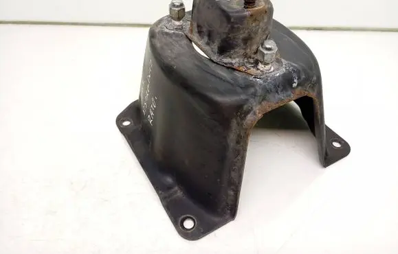Suzuki Grand Vitara II Spare wheel mounting bracket 