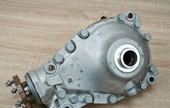 BMW 8 G16 Front differential 8635703 8635704