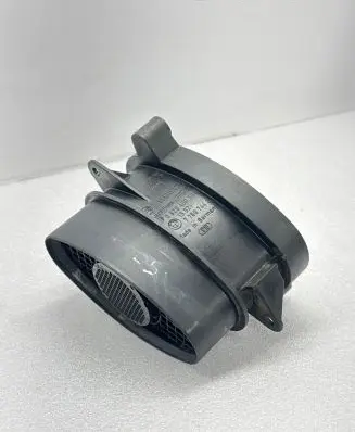 BMW 5 E60 E61 Mass air flow meter 7788744 0928400504 3139240