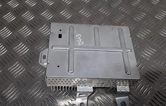 Tesla Model Y Sound amplifier 150715201b