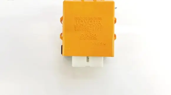 Toyota Prius (XW30) Door control unit/module 8597047020 85970-47020