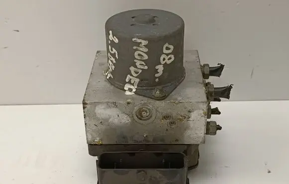 Ford Mondeo MK IV ABS Pump 7G912C405AA