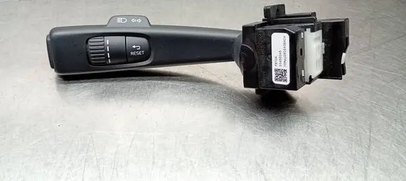 Volvo V60 Indicator stalk FBYDA 31456045