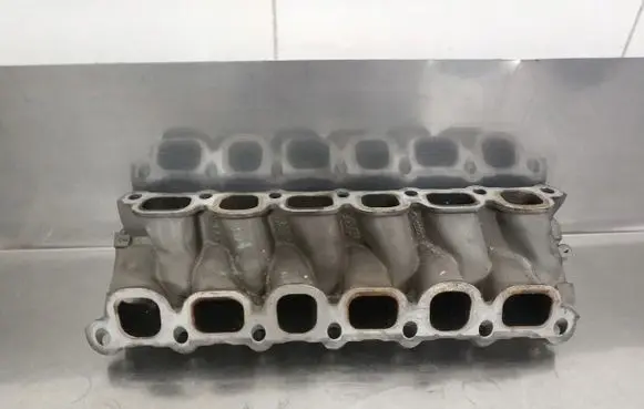 Audi A8 S8 D3 4E Intake manifold 07C133204P