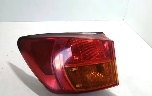 Lexus IS 220D-250-350 Rear/tail lights
