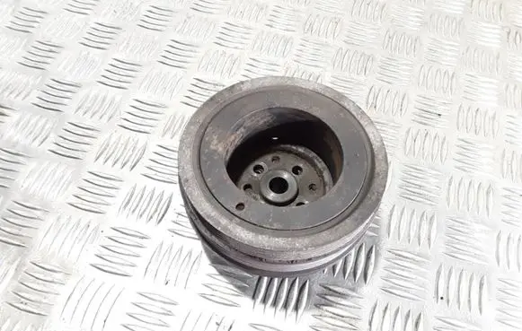 Volkswagen PASSAT B5 Crankshaft pulley 028105443Q