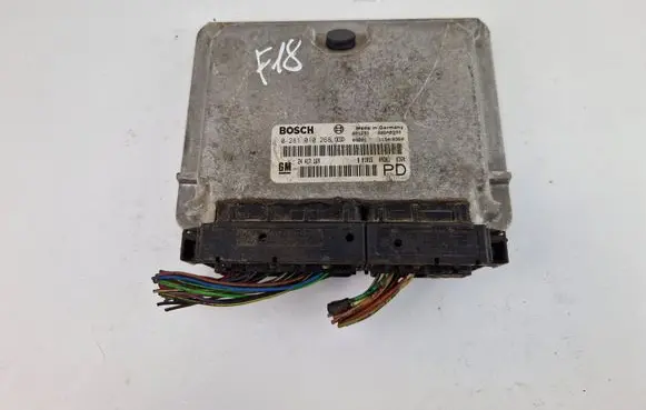Opel Astra J Engine control unit/module 24417169 0281010268