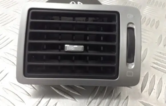 Peugeot 307 Dashboard air vent grill cover trim 9634498977