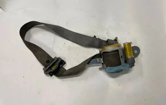 KIA Sorento Front seatbelt 888203E010