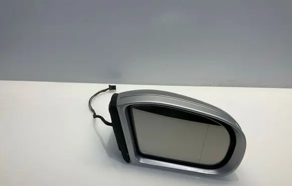 Mercedes-Benz C W203 Front door electric wing mirror