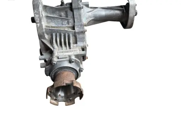 Gearbox transfer box case