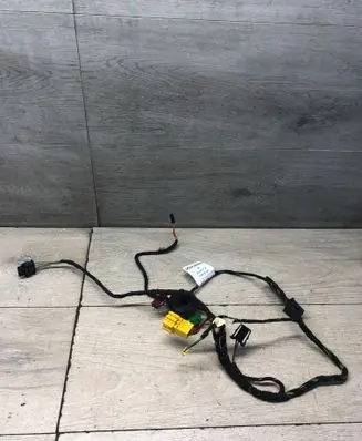 Mercedes-Benz E W212 Front door wiring loom 2125400432 120209Q04