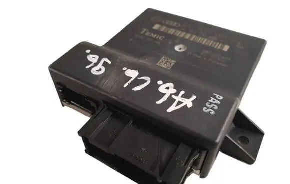 Audi A6 S6 C6 4F Gateway control module 4F0907468D 4F0910468A