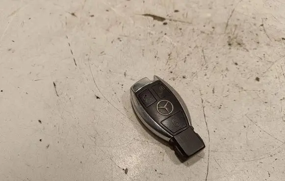 Mercedes-Benz SLK R172 Ignition key/card 