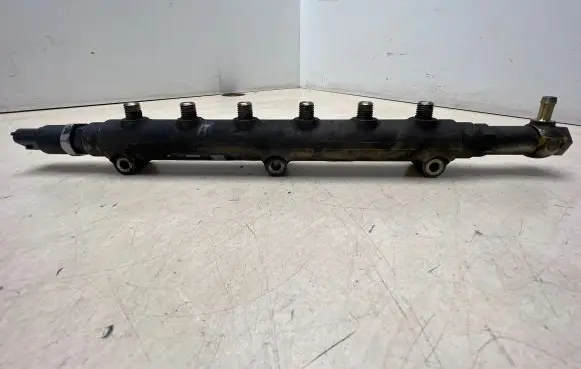 Volvo S80 Fuel main line pipe 8658252 0445215010 003160
