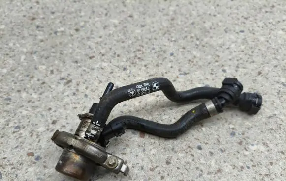 BMW 5 GT F07 AdBlue injector 8514448