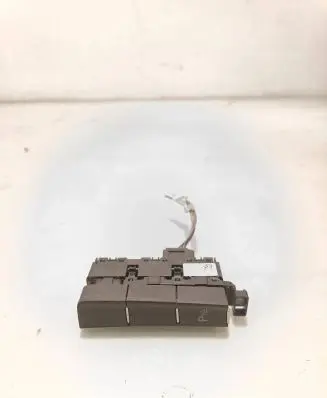 Volkswagen Golf VII Parking (PDC) sensor switch 5G1927238E 10097405