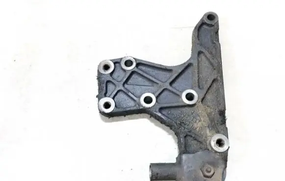 Land Rover Freelander Engine mounting bracket 100220c