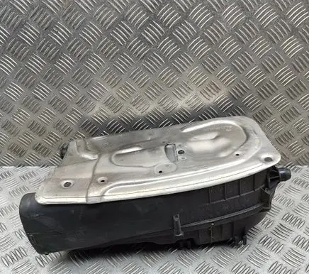 Mercedes-Benz E W212 Air filter box A6510901101 A6510940320