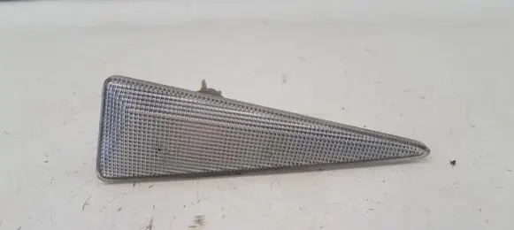 Renault Vel Satis Front fender indicator light 82000271510