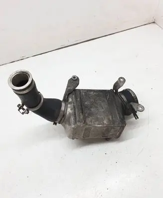 BMW 7 F01 F02 F03 F04 Intercooler radiator 7575403 P3423003