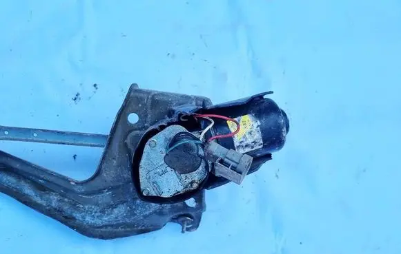Renault Megane I Wiper motor