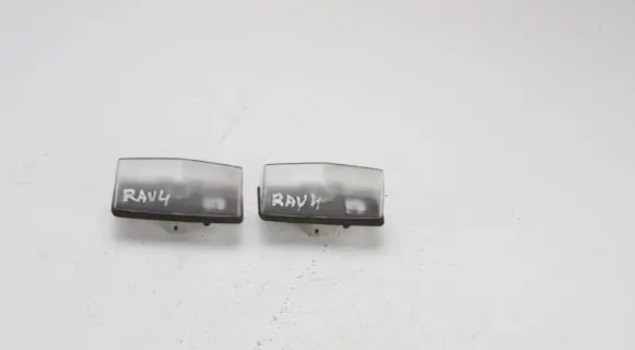 Toyota RAV 4 (XA40) Number plate light A045053