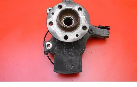 Renault Latitude (L70) Front wheel hub spindle knuckle 400150006R