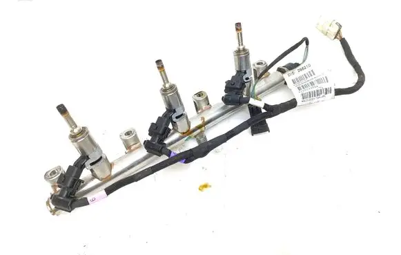Maserati Ghibli Fuel injectors set 000283628 331150838