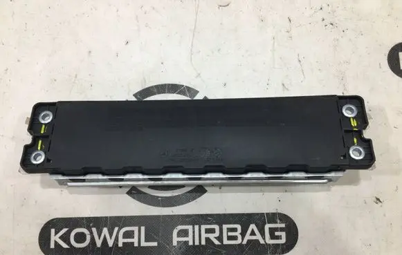 Mercedes-Benz GLC X253 C253 Knee airbag A2058600202