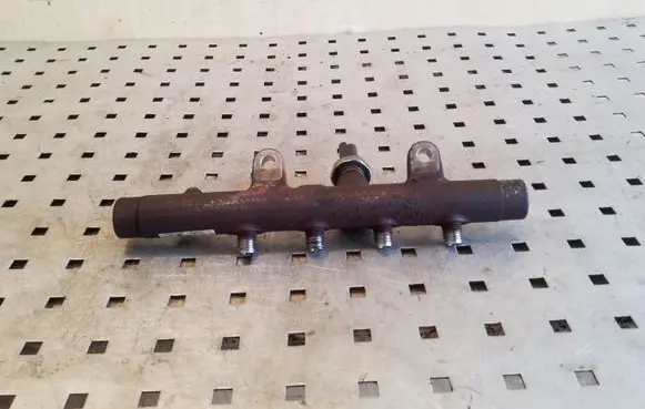 Renault Megane III Fuel main line pipe A2C5336783603 5WS40936 H8201225030