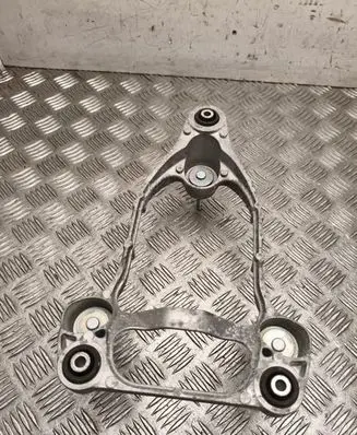 Hyundai IONIQ 6 Engine mounting bracket