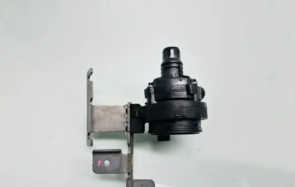 Citroen C5 Aircross Electric auxiliary coolant/water pump 9823813380