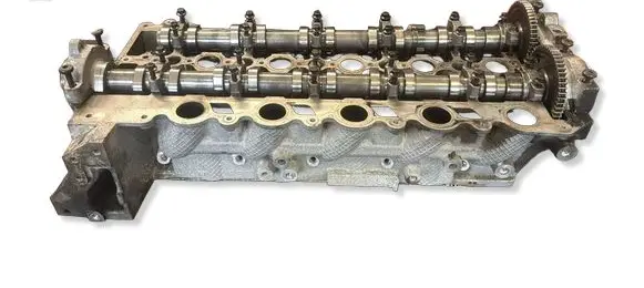 Volvo V70 Engine head 30777365 30777365016