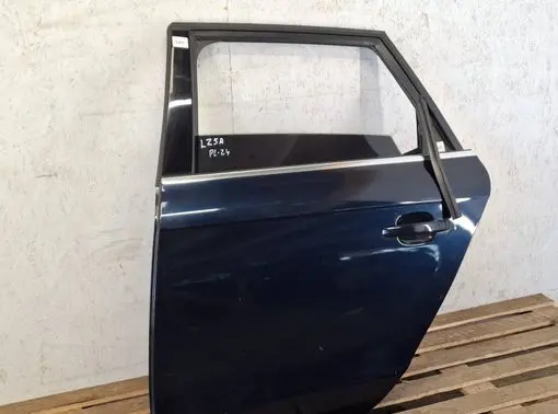 Audi A4 S4 B8 8K Rear door LZ5A