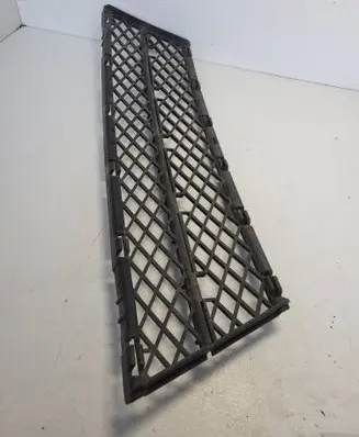 BMW 5 E60 E61 Front bumper lower grill 5111718115