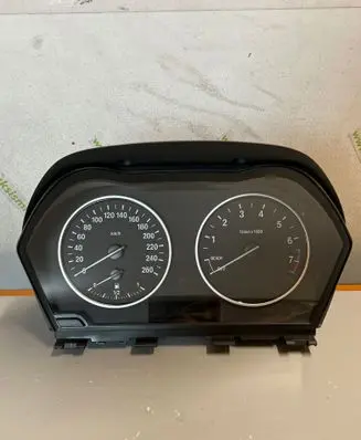 BMW 1 F20 F21 Speedometer (instrument cluster) 9287447 17649411 235989704