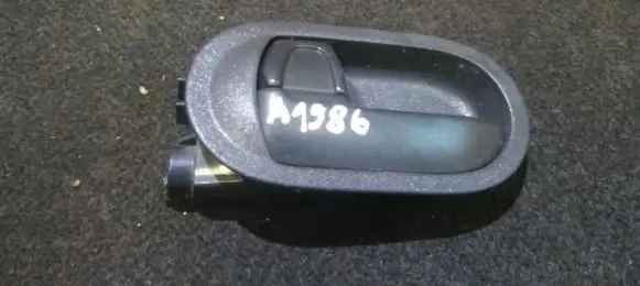 Mitsubishi Colt Front door interior handle