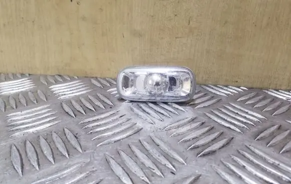 Audi A4 S4 B6 8E 8H Front fender indicator light 8E0949127