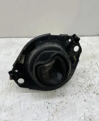 Dodge Durango Engine mount bracket 68252518AA P68252518AA