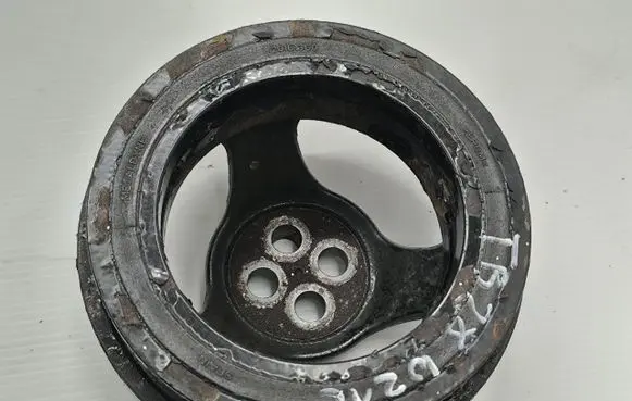 Mercedes-Benz E W212 Crankshaft pulley
