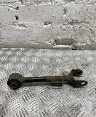 Honda CR-V Rear control arm