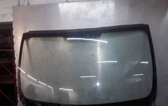 Renault Trafic II (X83) Front windscreen/windshield window 