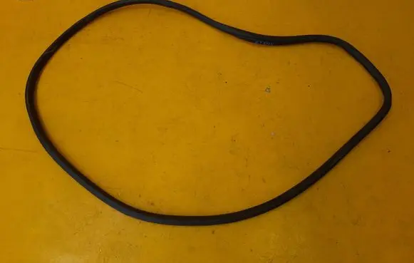 Front door rubber seal