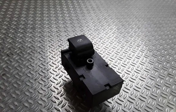 Chevrolet Cruze Electric window control switch 13305368