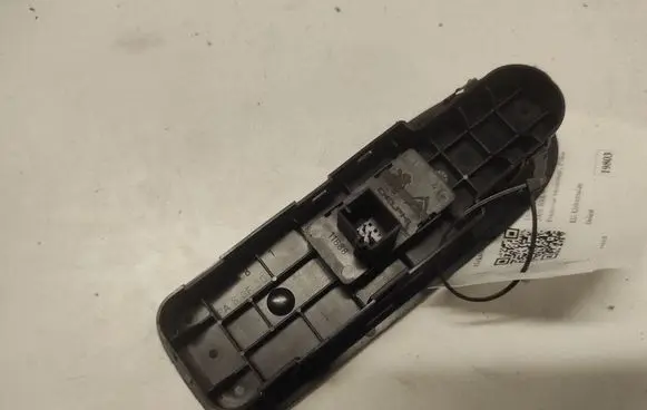 Citroen C5 Electric window control switch 9661102XT
