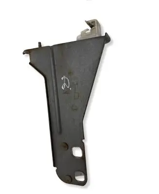 Nissan X-Trail T30 Headlight/headlamp mounting bracket 62216