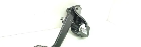 Mercedes-Benz C W204 Brake pedal A204292025 A2042902301