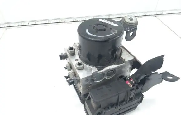 Volvo S60 ABS Pump 31329137